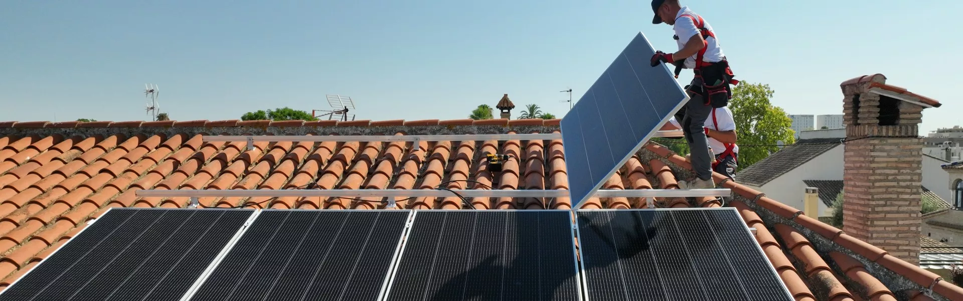 Autoconsumo Solar: Todo lo que Necesitas Saber sobre la Producción de Energía en el hogar